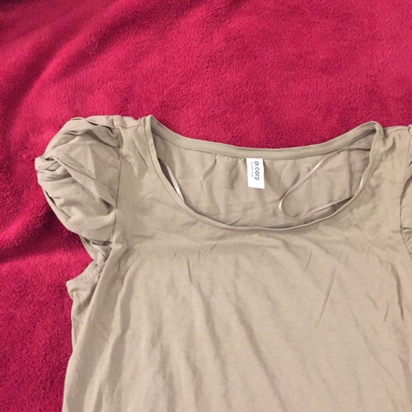 ESPRIT green T-shirt - Picture 2 of 9